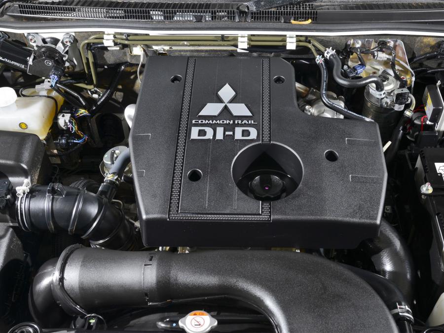  Mitsubishi Pajero SWB Legend 2014 года  (фото 19 из 19)